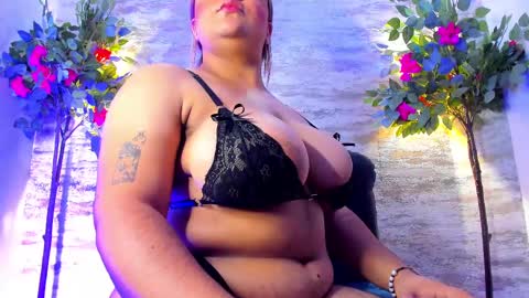 Snapshot of celestemc_26 chatting on 02/09/25, 01:14 CELESTE online show from 02/09/25, 01:14