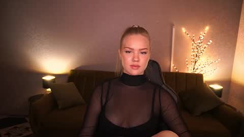 celestenoirr online show from 09/26/25, 07:23