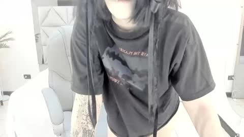 Snapshot of celestica_rose chatting on 02/25/26, 09:24 Celestica online show from 02/25/26, 09:24