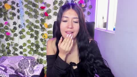 Snapshot of celestinepurple chatting on 01/02/25, 04:46 Celestineeeeee online show from 01/02/25, 04:46