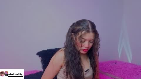 Snapshot of celestte_evans_1 chatting on 04/17/26, 04:15 celestte_evans_1 online show from 04/17/26, 04:15