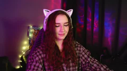 celia_sensual_ online show from 04/24/26, 08:11
