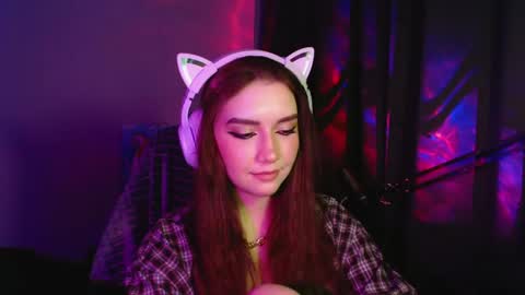 celia_sensual_ online show from 04/30/26, 08:57