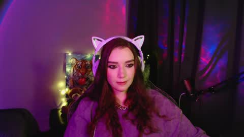 Snapshot of celia_sensual_ chatting on 05/15/26, 07:32 celia_sensual_ online show from 05/15/26, 07:32