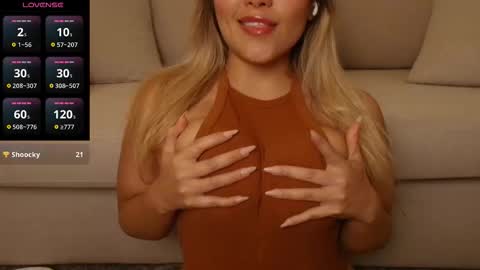 Celia online show from 12/17/25, 01:44