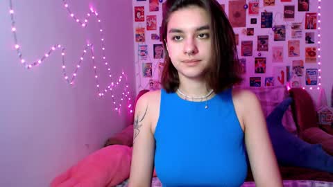 Snapshot of celine_dionn chatting on 01/04/25, 05:58 Celine online show from 01/04/25, 05:58