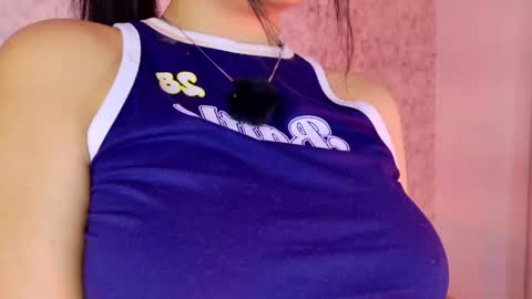 Snapshot of celine_lee chatting on 12/15/25, 06:17 Celine online show from 12/15/25, 06:17