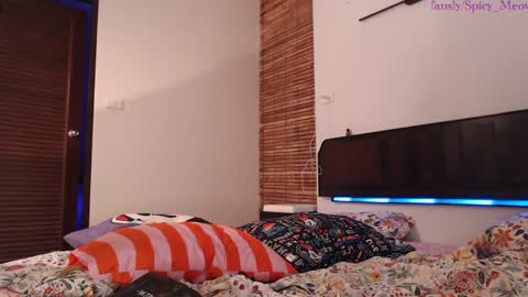 Ji-yoon online show from 12/04/24, 02:26