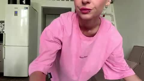 Amilia online show from 06/21/26, 01:19