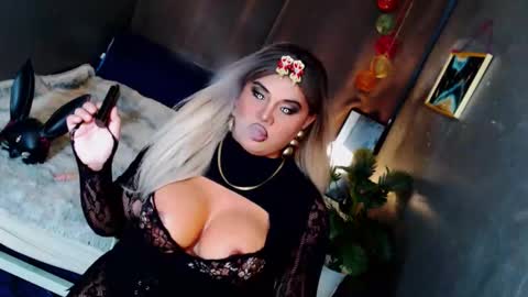 Snapshot of cellinekittcumerr chatting on 11/28/25, 03:58 cellinekittcumerr online show from 11/28/25, 03:58