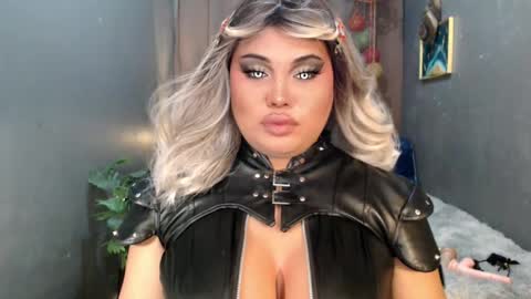 cellinekittcumerr online show from 05/14/26, 12:01