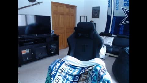 Snapshot of cessprinn chatting on 01/06/25, 04:02 Marie online show from 01/06/25, 04:02