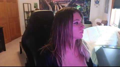 Marie online show from 02/04/26, 07:31