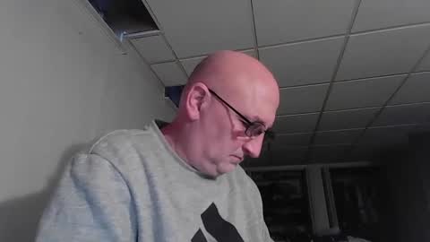 Snapshot of cfnm0968 chatting on 11/17/25, 10:04 cfnm0968 online show from 11/17/25, 10:04