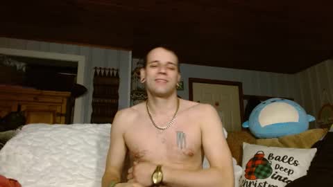 Snapshot of cguffey2284 chatting on 12/28/24, 02:54 cguffey2284 online show from 12/28/24, 02:54