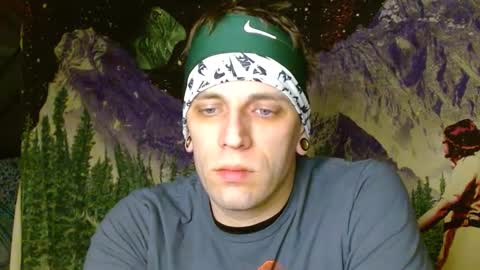 Snapshot of cguffey2284 chatting on 01/15/25, 02:06 cguffey2284 online show from 01/15/25, 02:06