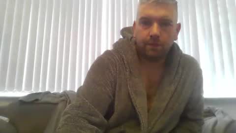 Snapshot of ch33ky85 chatting on 11/10/25, 10:47 ch33ky85 online show from 11/10/25, 10:47