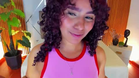 CHAARLOTTEE online show from 12/18/25, 09:10