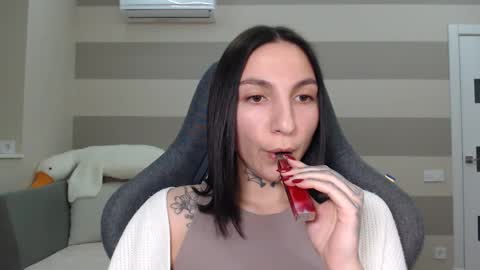 Kate online show from 02/17/25, 02:48