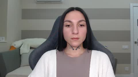 Kate online show from 02/17/25, 06:37