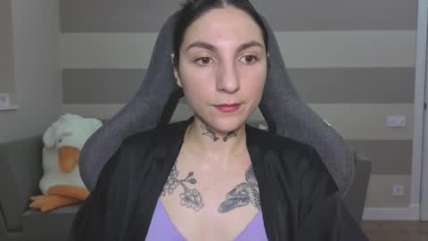 Kate online show from 11/12/25, 06:14