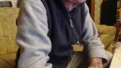 Snapshot of chacoa chatting on 11/04/25, 04:28 chacoa online show from 11/04/25, 04:28