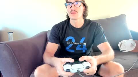 Lydong online show from 01/14/26, 09:09