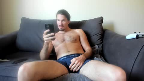 Snapshot of chadpowerz chatting on 04/19/26, 06:10 Lydong online show from 04/19/26, 06:10