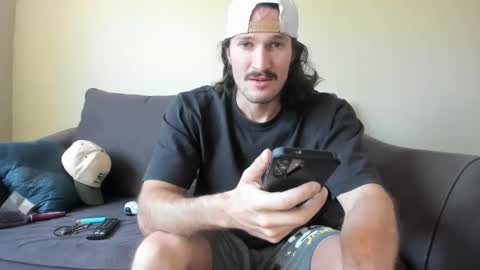 Snapshot of chadpowerz chatting on 05/02/26, 05:07 Lydong online show from 05/02/26, 05:07