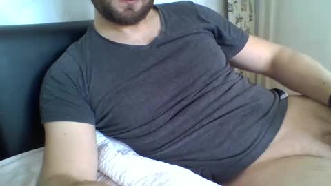 Snapshot of challenge_20 chatting on 03/11/25, 09:13 challenge_20 online show from 03/11/25, 09:13