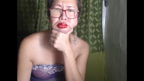 Snapshot of champaka123 chatting on 12/17/24, 04:34 champaka online show from 12/17/24, 04:34