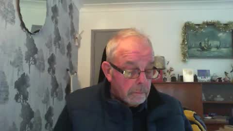 Snapshot of champers37 chatting on 12/20/24, 12:49 Champers online show from 12/20/24, 12:49