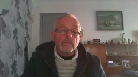 Snapshot of champers37 chatting on 01/12/25, 01:37 Champers online show from 01/12/25, 01:37