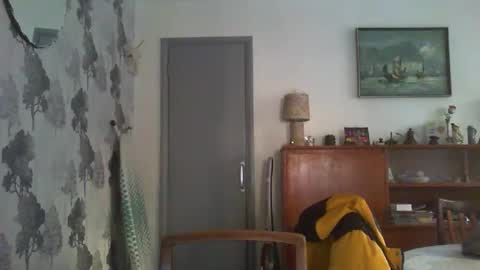 Snapshot of champers37 chatting on 01/14/25, 09:24 Champers online show from 01/14/25, 09:24