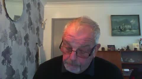 Snapshot of champers37 chatting on 01/16/25, 03:24 Champers online show from 01/16/25, 03:24