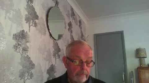 Snapshot of champers37 chatting on 01/25/25, 01:41 Champers online show from 01/25/25, 01:41