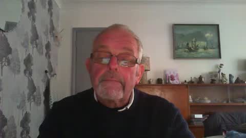 Snapshot of champers37 chatting on 02/17/25, 04:04 Champers online show from 02/17/25, 04:04