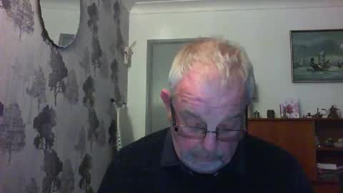 Snapshot of champers37 chatting on 02/20/25, 04:57 Champers online show from 02/20/25, 04:57