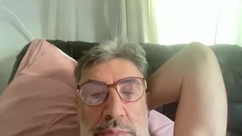 Snapshot of champsex305610 chatting on 12/15/25, 02:05 champsex305610 online show from 12/15/25, 02:05