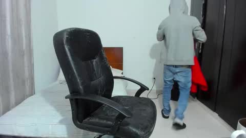 Kenji online show from 10/29/25, 01:41