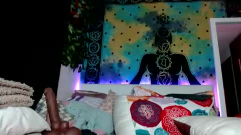 Chanel M. online show from 12/19/24, 06:01