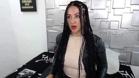 chanelfitqueen online show from 03/19/26, 01:48