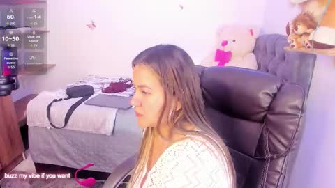 Snapshot of chanell__toledo chatting on 01/18/26, 01:31 Chanel online show from 01/18/26, 01:31