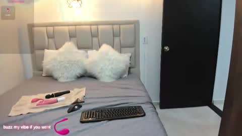 Snapshot of chanell__toledo chatting on 03/06/26, 12:40 Chanel online show from 03/06/26, 12:40