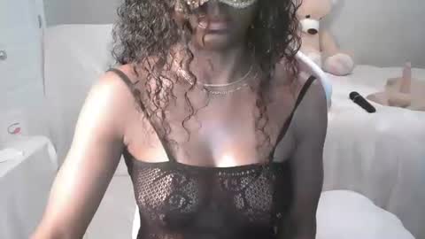 Snapshot of channel404 chatting on 11/11/25, 04:07 Savana online show from 11/11/25, 04:07