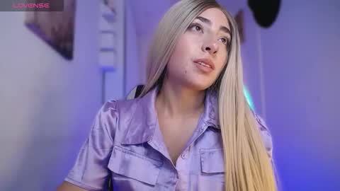 Snapshot of channel_blonde_a chatting on 03/11/26, 08:59 channel_blonde_a online show from 03/11/26, 08:59