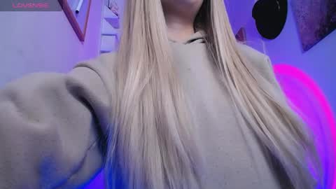 Snapshot of channel_blonde_a chatting on 04/13/26, 08:36 channel_blonde_a online show from 04/13/26, 08:36