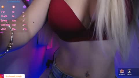 Snapshot of channel_blonde_a chatting on 05/27/26, 11:02 channel_blonde_a online show from 05/27/26, 11:02