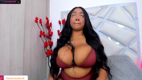 Maria C   follow my new page online show from 12/17/24, 01:18