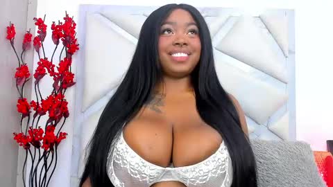 Maria C   follow my new page online show from 01/30/25, 01:44